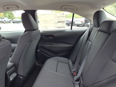 Used 2026 Toyota Corolla LE FWD image 7