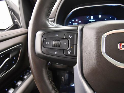 Used 2023 GMC Yukon SLT image 21