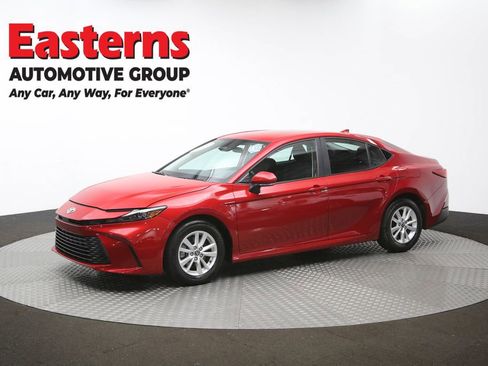 Used 2025 Toyota Camry LE FWD image 56