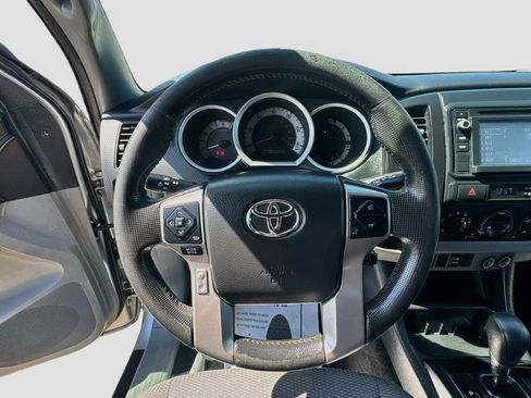Used 2014 Toyota Tacoma 4x4 Access Cab w/ Convenience Package image 11