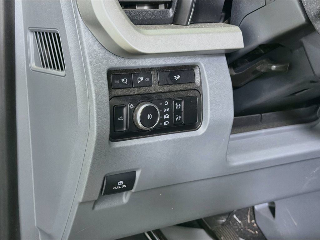 Used 2024 Ford F250 XLT w/ XLT Premium Package AWD/4WD image 13