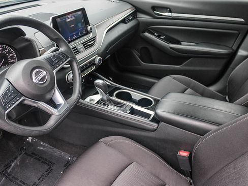 Used 2023 Nissan Altima 2.5 SV image 18