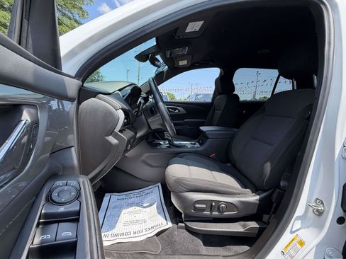 Certified 2023 Chevrolet Traverse LT AWD/4WD image 10