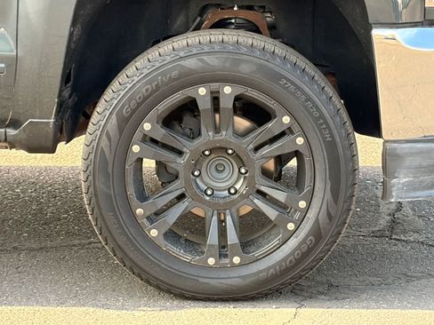 Used 2017 Chevrolet Silverado 1500 LT w/ All Star Edition RWD image 9
