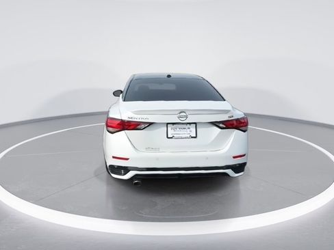 Used 2025 Nissan Sentra SR w/ SR Premium Package image 7