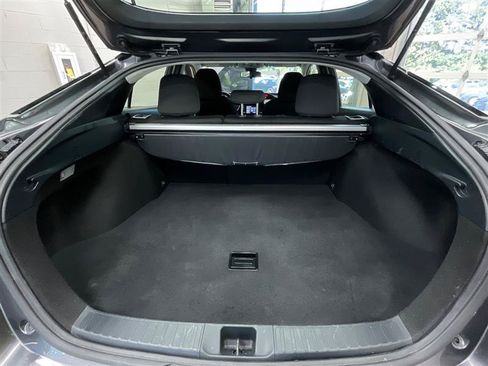 Used 2022 Toyota Prius LE FWD image 24