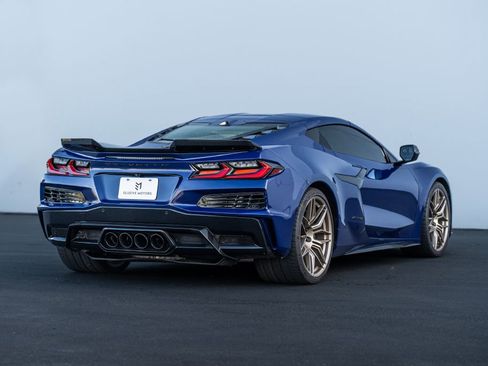 Used 2025 Chevrolet Corvette Z06 w/ Battery Protection Package image 13