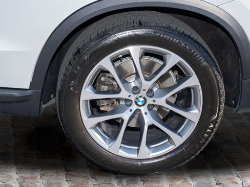 Used 2024 BMW X5 sDrive40i w/ Premium Package image 40