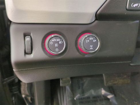 Used 2015 GMC Yukon SLT image 17