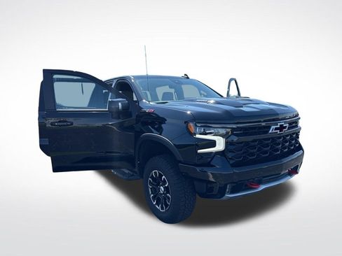 Used 2024 Chevrolet Silverado 1500 ZR2 w/ Technology Package AWD/4WD image 19