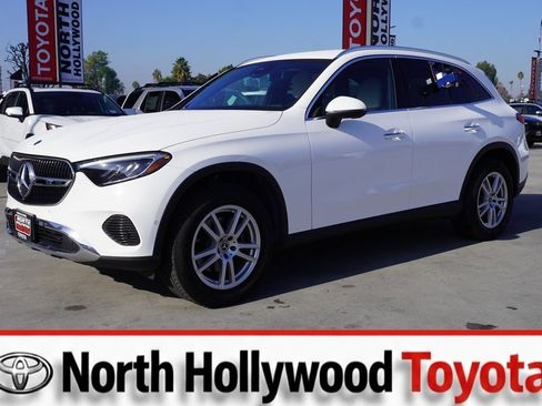 Used 2024 Mercedes-Benz GLC 300 image 4