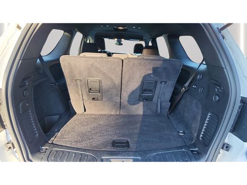 Used 2024 Dodge Durango GT image 17