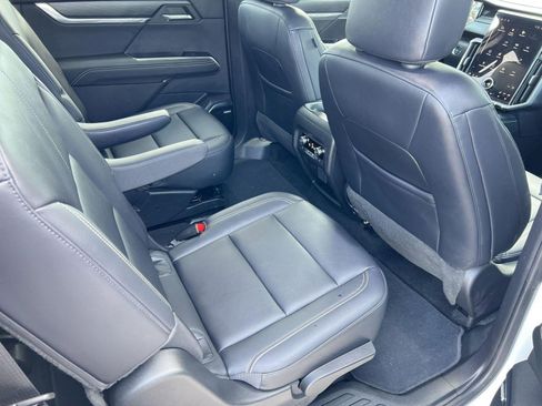 Certified 2024 GMC Acadia Elevation w/ Luxury Package image 30