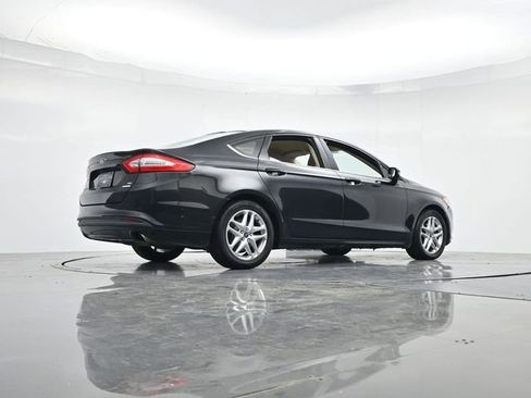 Used 2013 Ford Fusion SE image 30