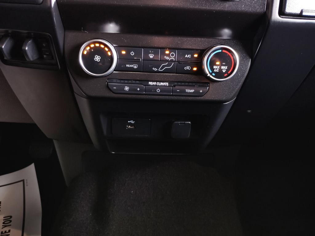 Used 2020 Ford Expedition Max XL AWD/4WD image 31