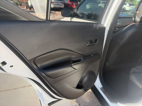 Used 2019 Nissan Kicks SR w/ SR Premium Package FWD image 20