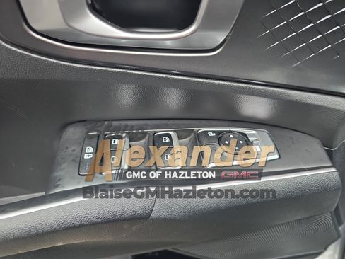 Used 2023 Kia Sorento LX image 18