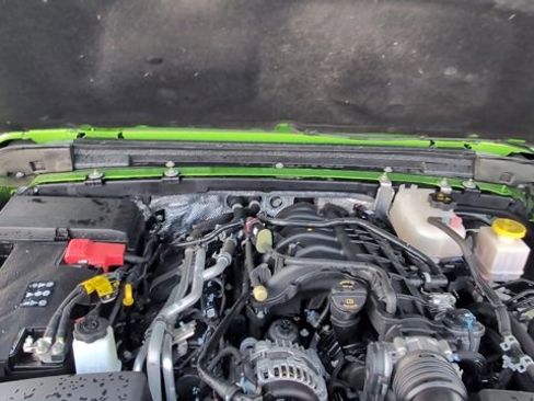 Used 2025 Jeep Gladiator Sport image 34