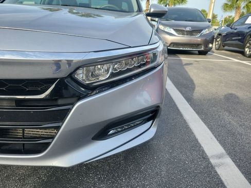 Used 2020 Honda Accord EX image 6