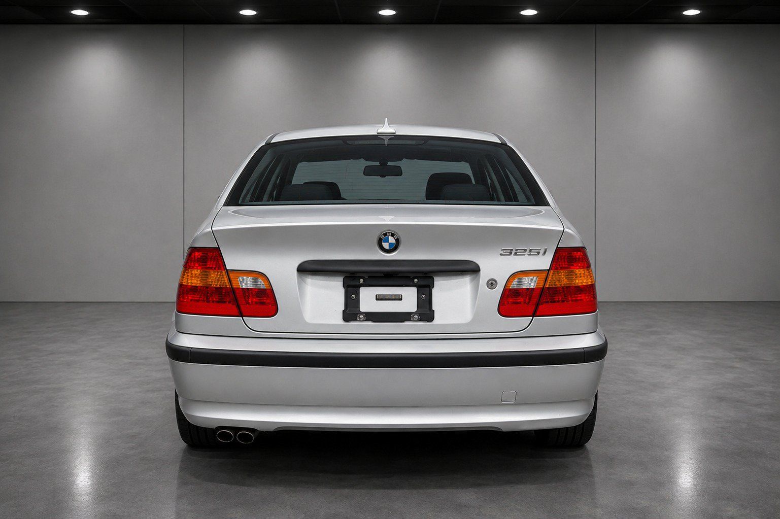 Used 2003 BMW 325i Sedan RWD image 4