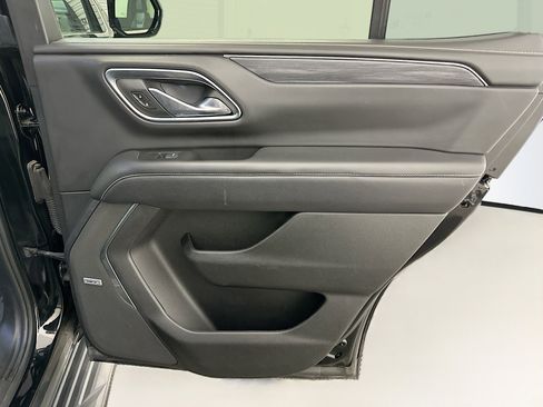 Used 2024 GMC Yukon SLT image 33