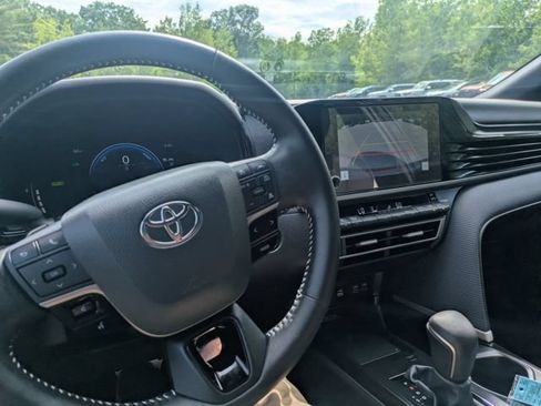 Used 2026 Toyota Camry SE w/ Convenience Package FWD image 36