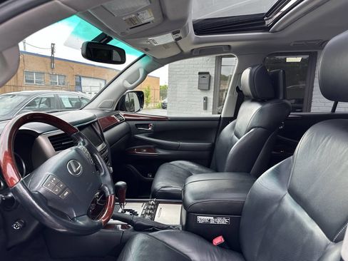 Used 2014 Lexus LX 570 4WD image 13