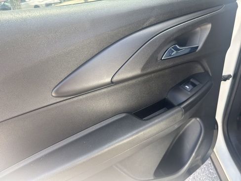 Used 2021 Chevrolet TrailBlazer LT image 12