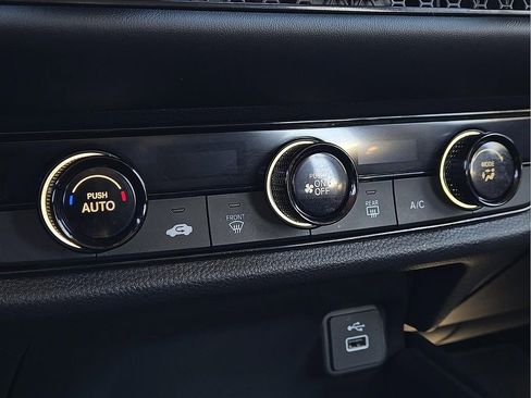 Used 2025 Honda HR-V LX image 15