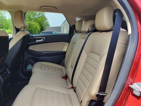 Used 2022 Ford Edge SEL w/ Convenience Package AWD/4WD image 10