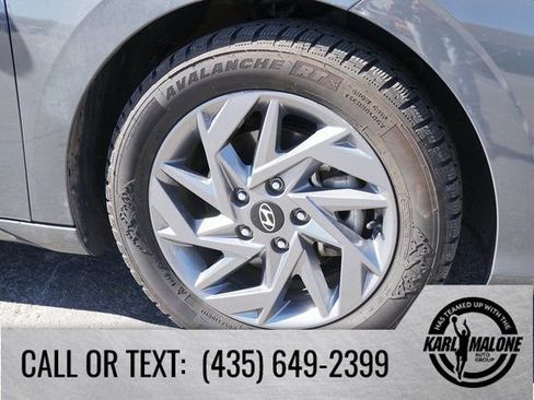 Used 2024 Hyundai Elantra SEL image 9