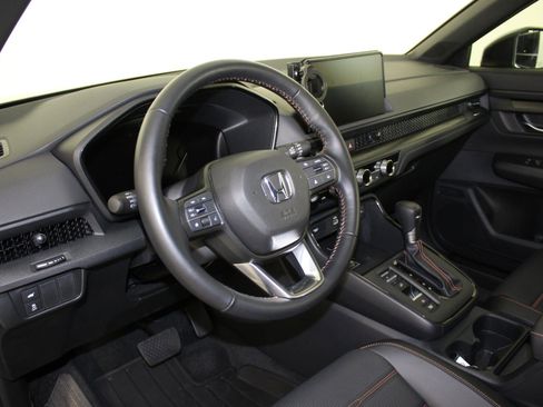 Used 2025 Honda CR-V Sport-L image 4