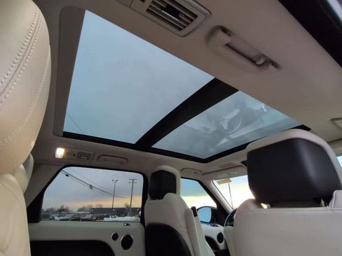 Certified 2022 Land Rover Range Rover Sport HSE Silver Edition image 22