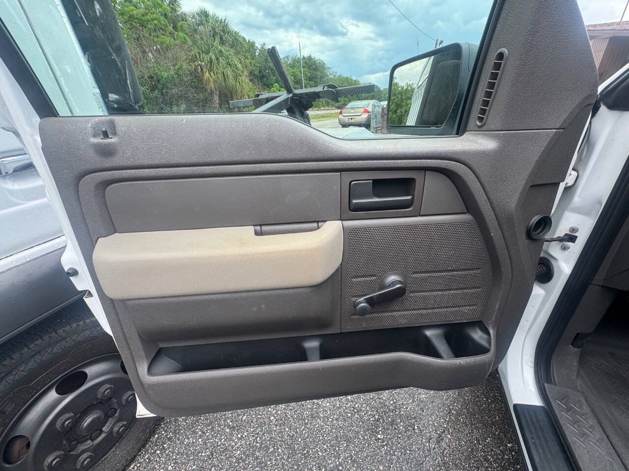 Used 2009 Ford F150 STX RWD image 15