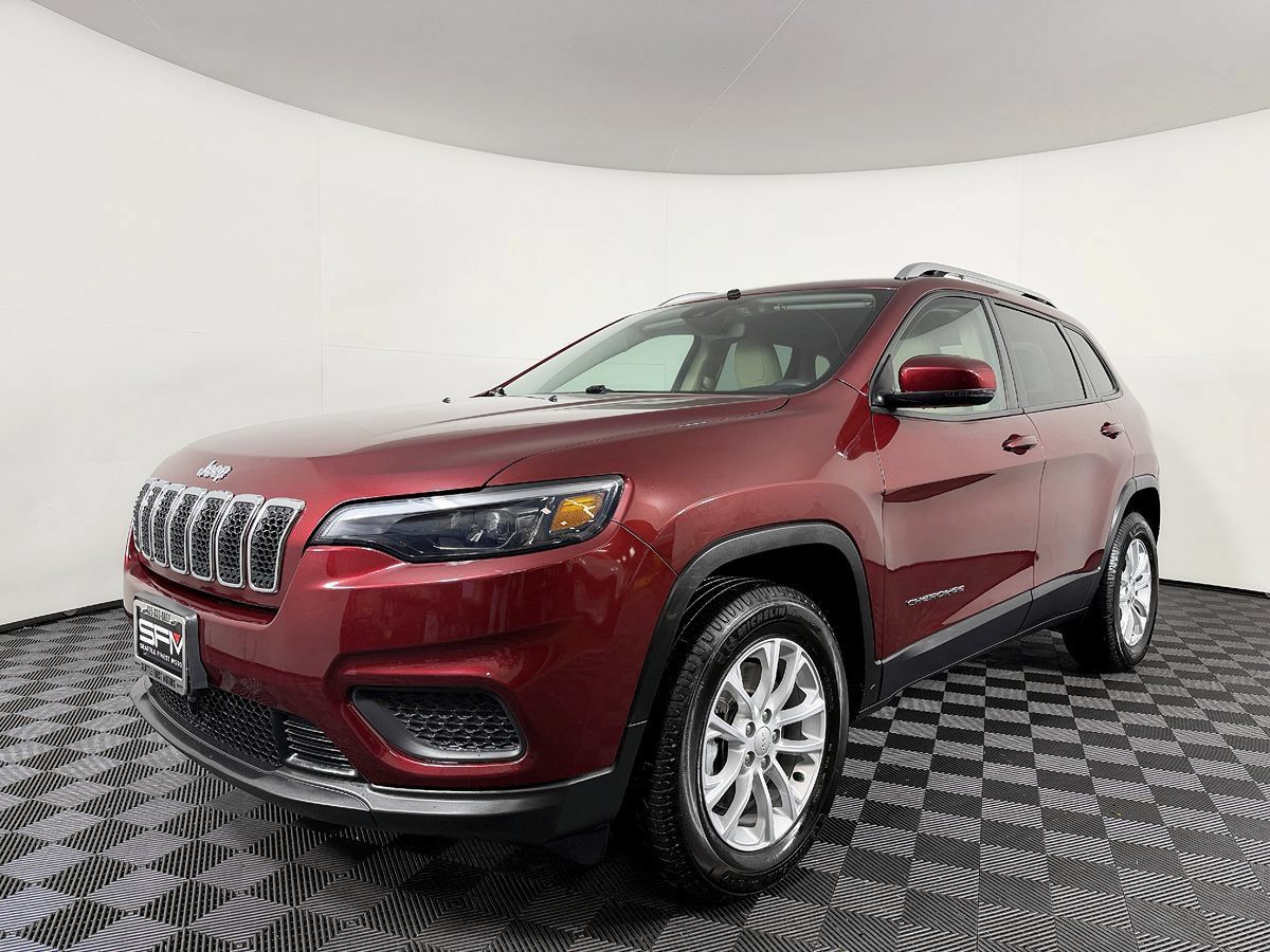 Used 2021 Jeep Cherokee Latitude AWD/4WD image 2
