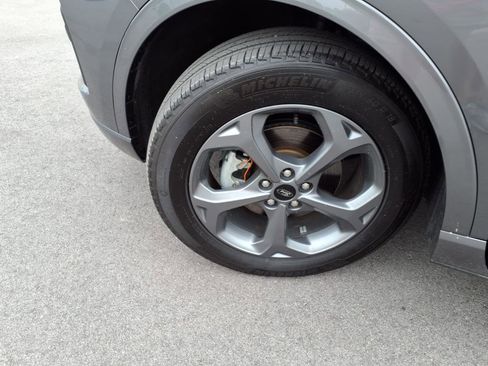 Used 2023 Ford Escape ST-Line image 30