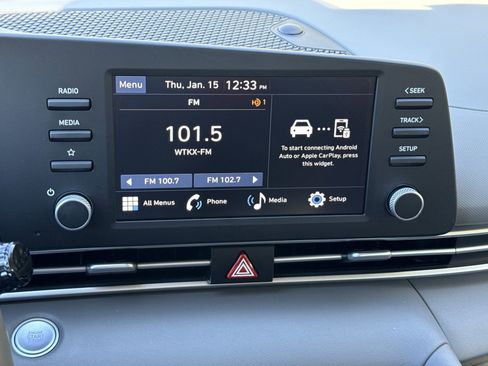 Certified 2025 Hyundai Elantra Sport image 22