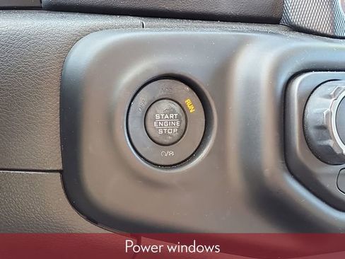 Used 2023 Jeep Wrangler Unlimited Sahara w/ Cold Weather Group AWD/4WD image 18