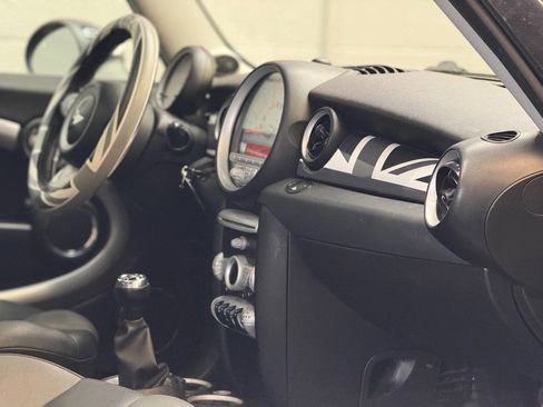 Used 2010 MINI Cooper Clubman S FWD image 2