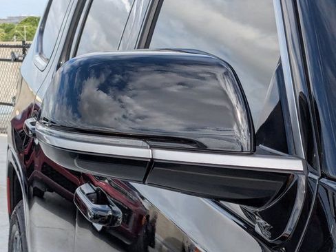 New 2026 Jeep Grand Wagoneer 2WD w/ 8-Passenger Seating Package image 12