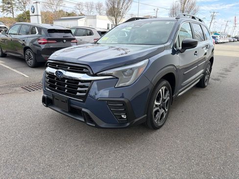 Used 2025 Subaru Ascent Limited AWD/4WD image 8
