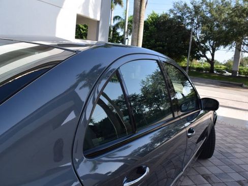 Used 2006 Mercedes-Benz E 350 Sedan image 30