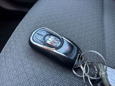 Used 2025 Buick Encore GX Preferred image 22