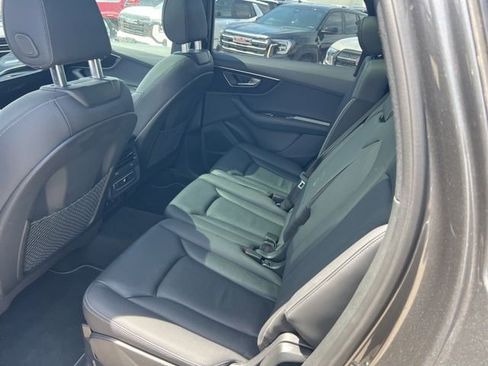 Used 2025 Audi Q7 3.0T Premium Plus AWD/4WD image 8