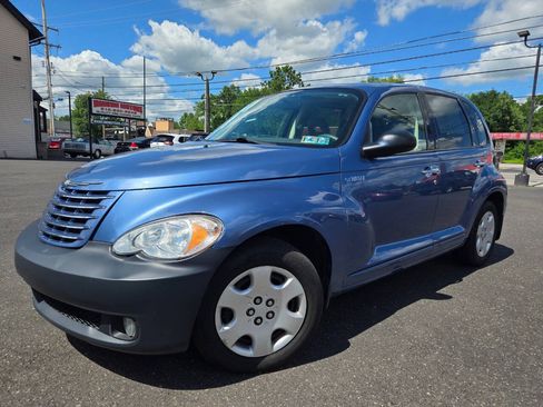 Used 2006 Chrysler PT Cruiser Touring FWD image 2