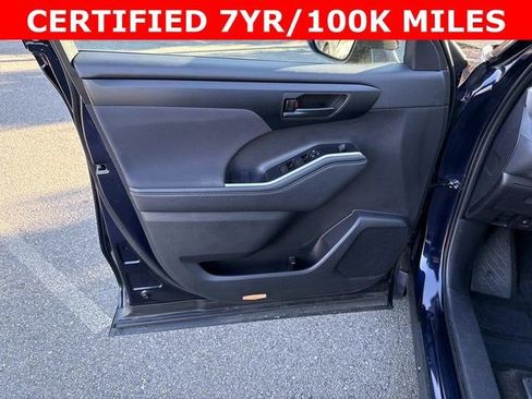 Used 2025 Toyota Highlander LE image 13