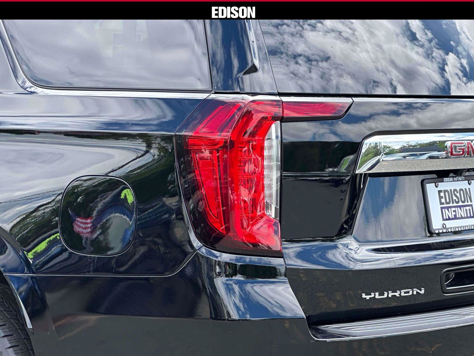 Used 2024 GMC Yukon SLT AWD/4WD image 8