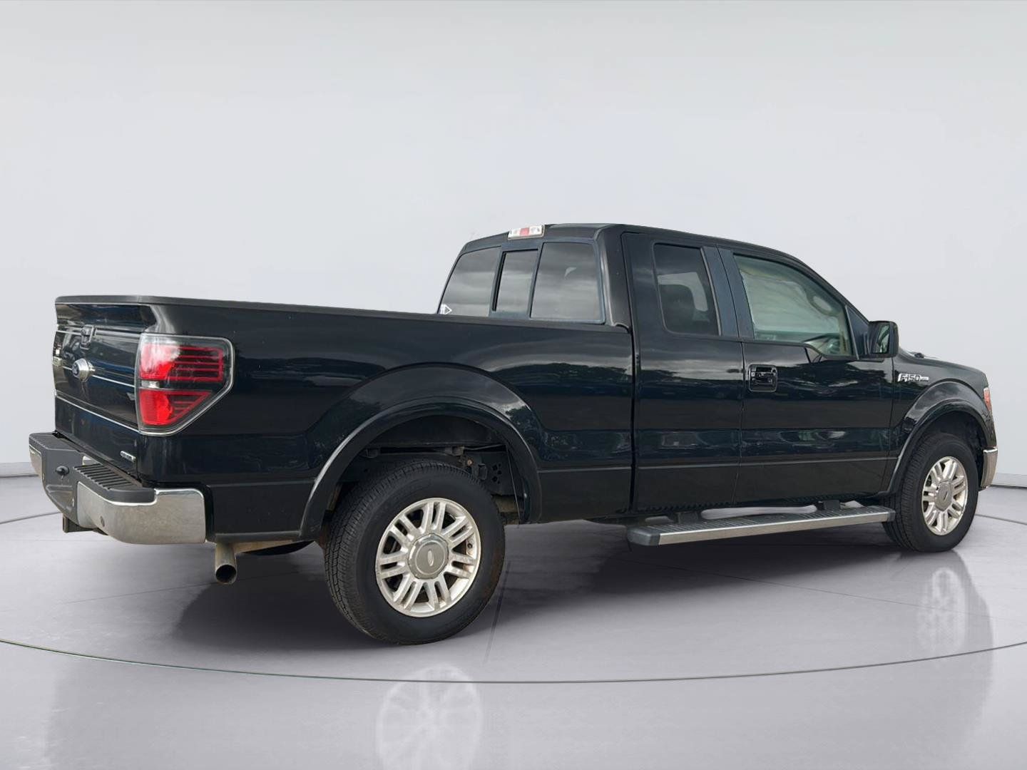 Used 2013 Ford F150 Lariat w/ Mid Equipment Group RWD image 4
