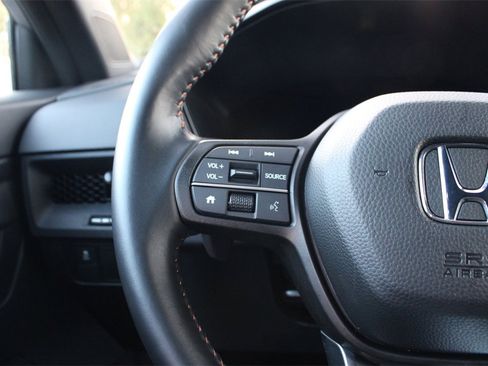 Certified 2025 Honda CR-V Sport image 19