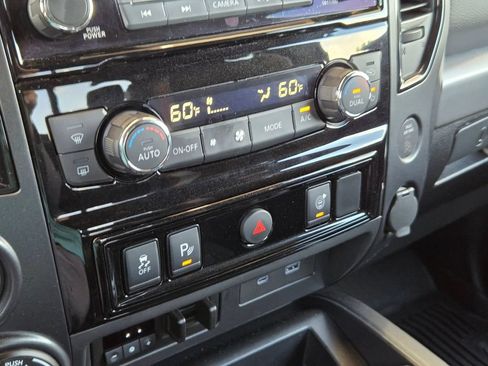 Used 2024 Nissan Titan PRO-4X w/ Pro-4x Utility Package AWD/4WD image 17